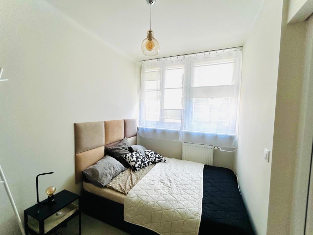 Sky Apartment Comfy Suite Pereca วอร์ซอ ภายนอก รูปภาพ
