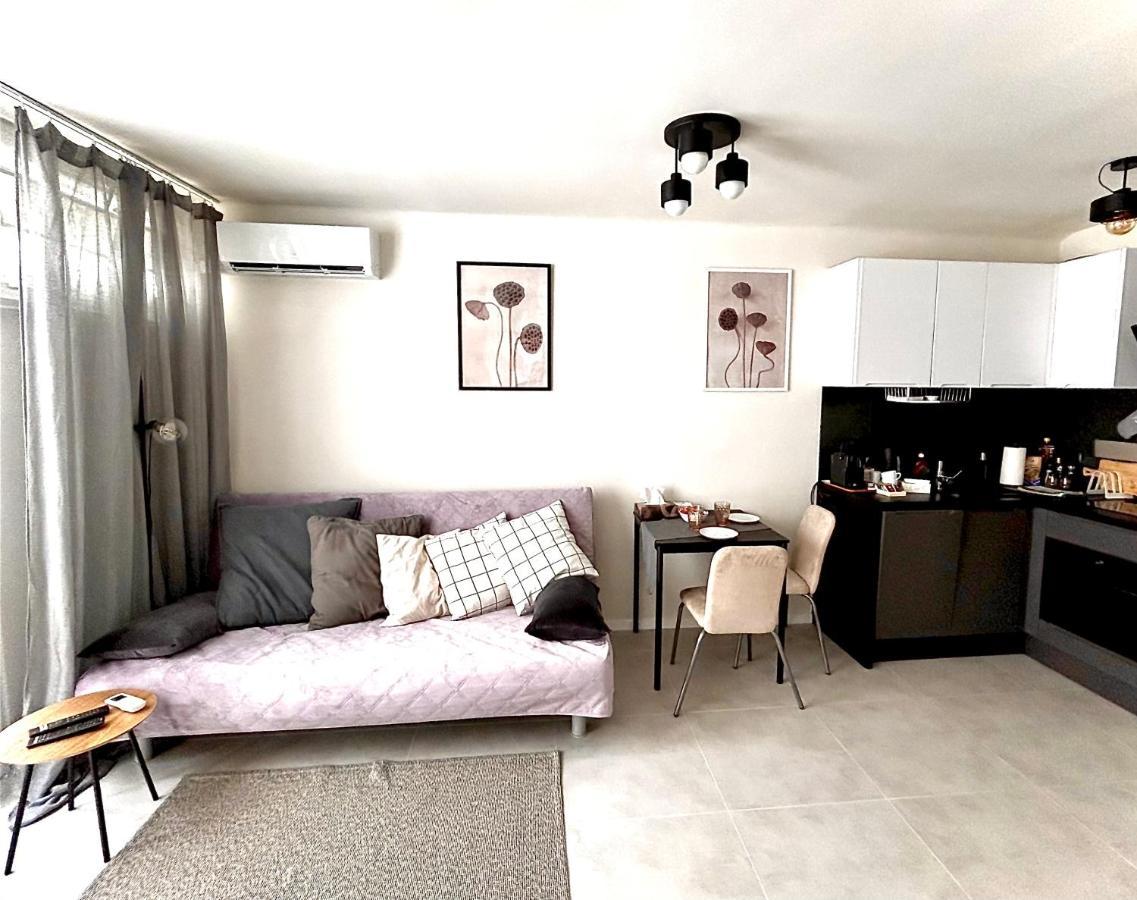 Sky Apartment Comfy Suite Pereca วอร์ซอ ภายนอก รูปภาพ